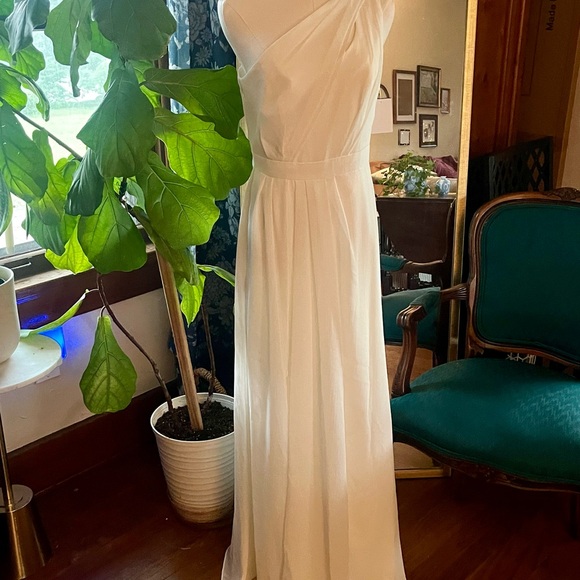 ✨NEW David’s Bridal dress - IVORY✨ - Picture 3 of 8